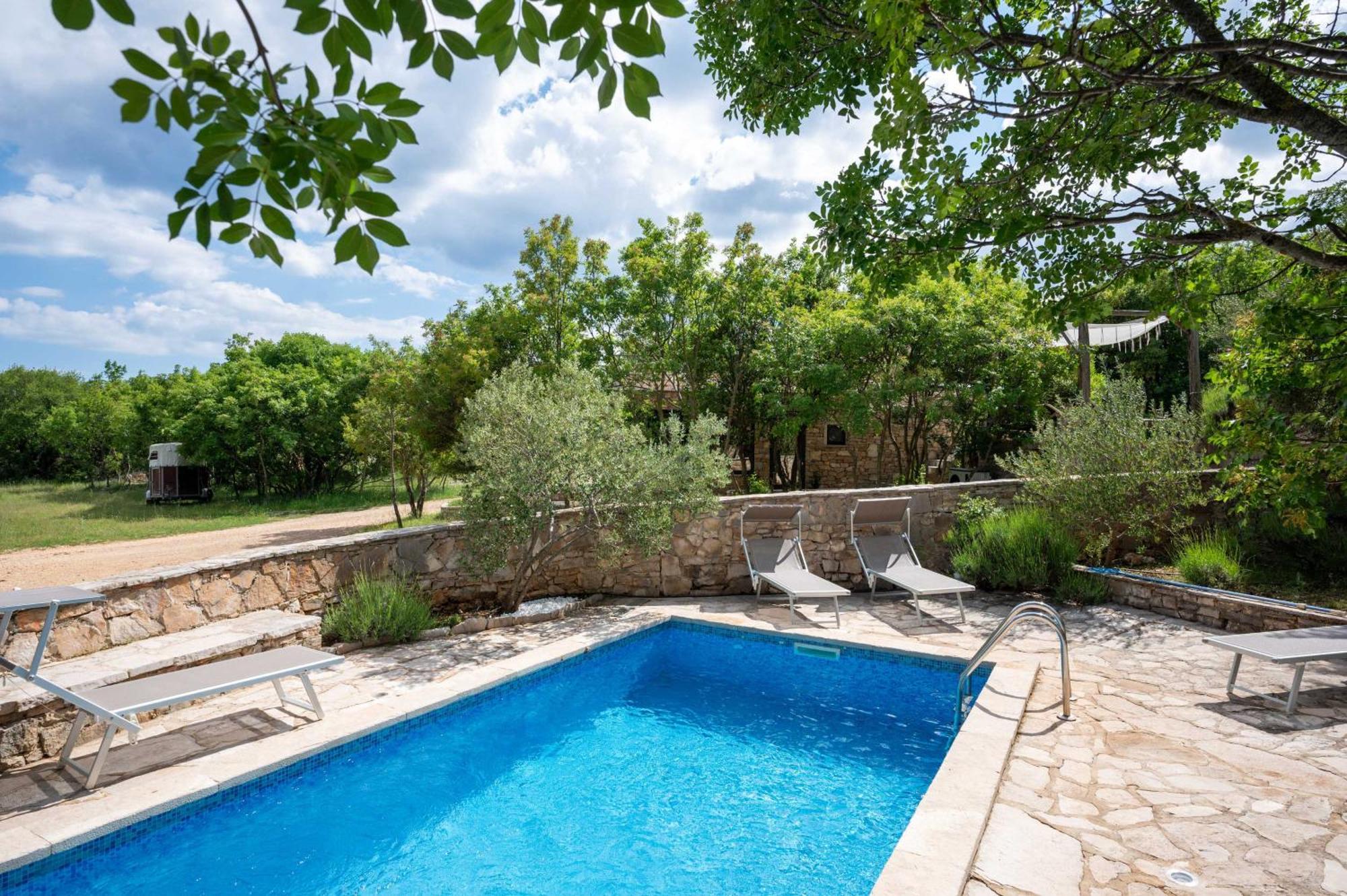 Nono Ban Hotel & Villa Gornji Humac Dış mekan fotoğraf